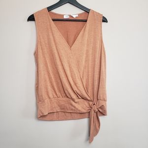 All in favor brown faux wrap side tie sleeveless knit top M